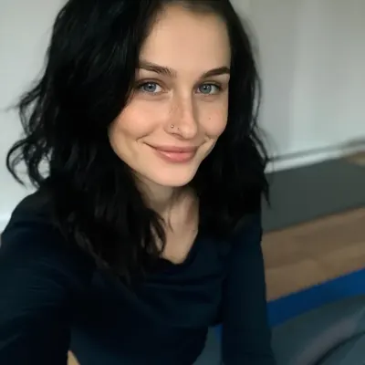 Полина
